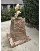 Atatürk Büstü (60cm Fiberglass)+ Kaide (120cm)+ Alt Tabla (100x100cm) Mermer Desenli Bej